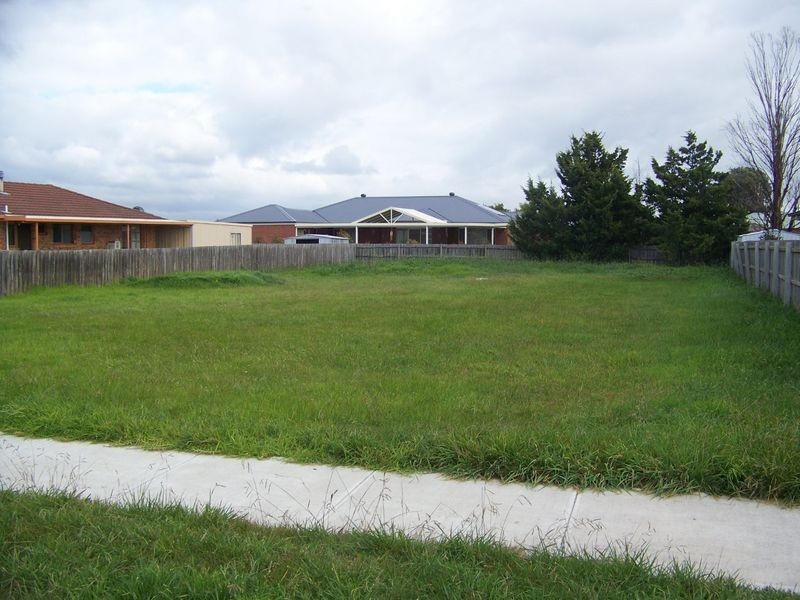 30 Moore Street, Rosedale VIC 3847