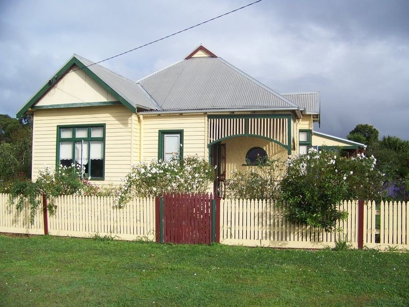 15 Railway Street, Cowwarr VIC 3857