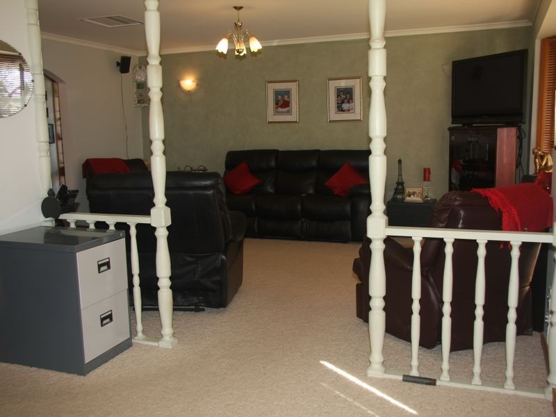 3 Rintoul Court, Rosedale VIC 3847