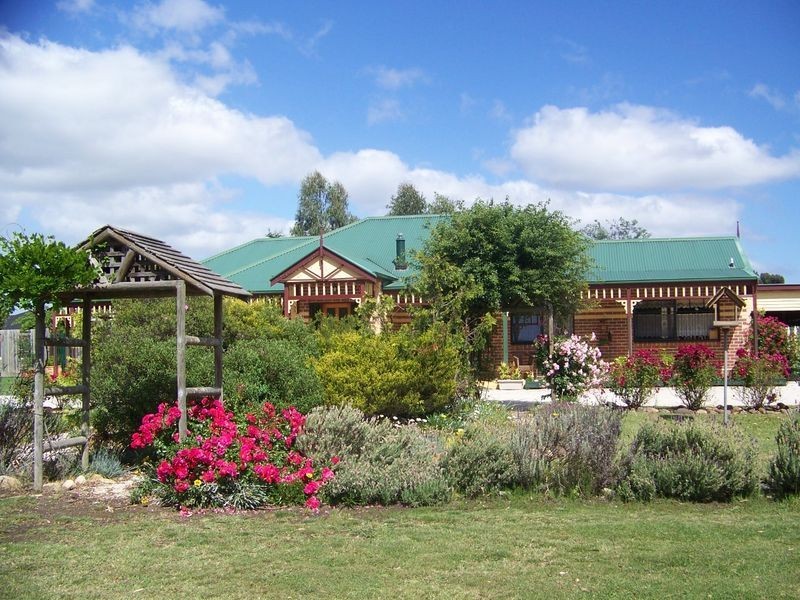 1 Duck Court, Rosedale VIC 3847