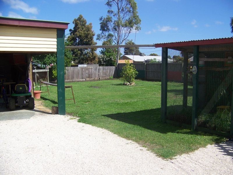 1 Duck Court, Rosedale VIC 3847