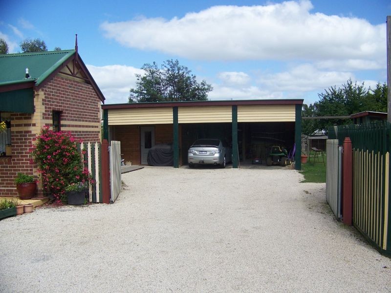 1 Duck Court, Rosedale VIC 3847