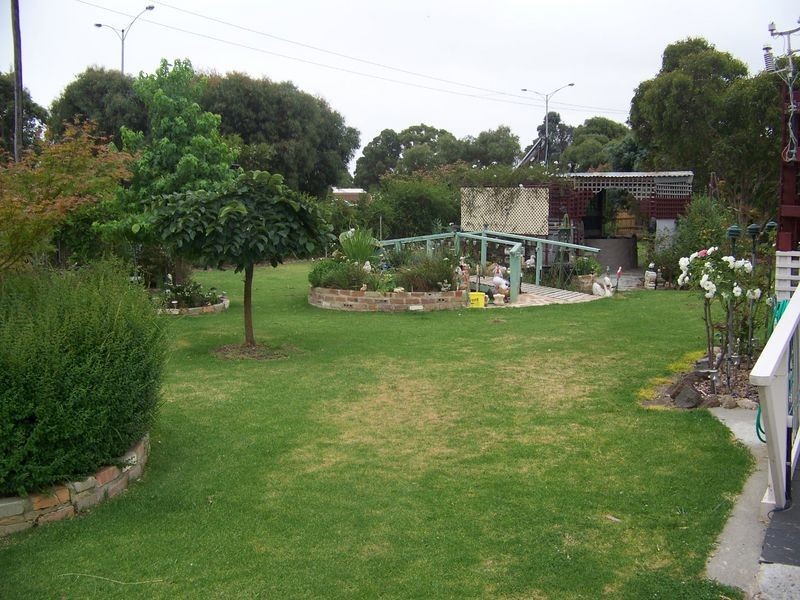 73 Moore Street, Rosedale VIC 3847