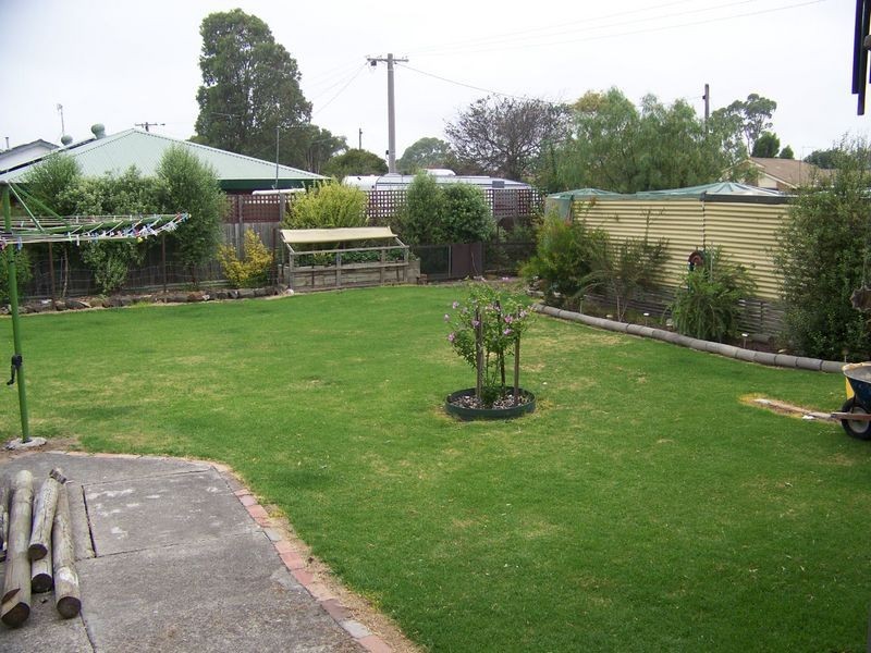 73 Moore Street, Rosedale VIC 3847
