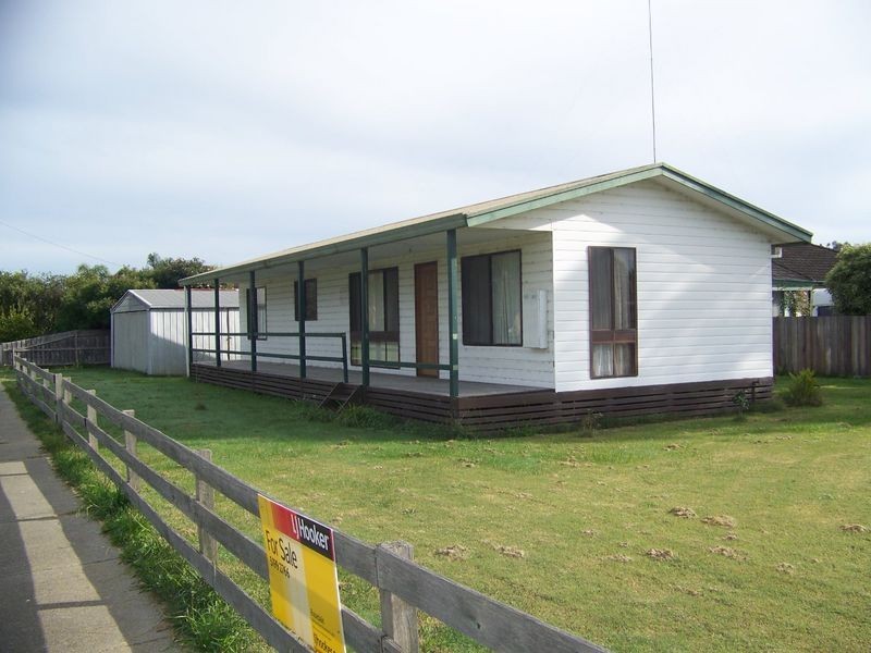 12 Wood Street, Rosedale VIC 3847