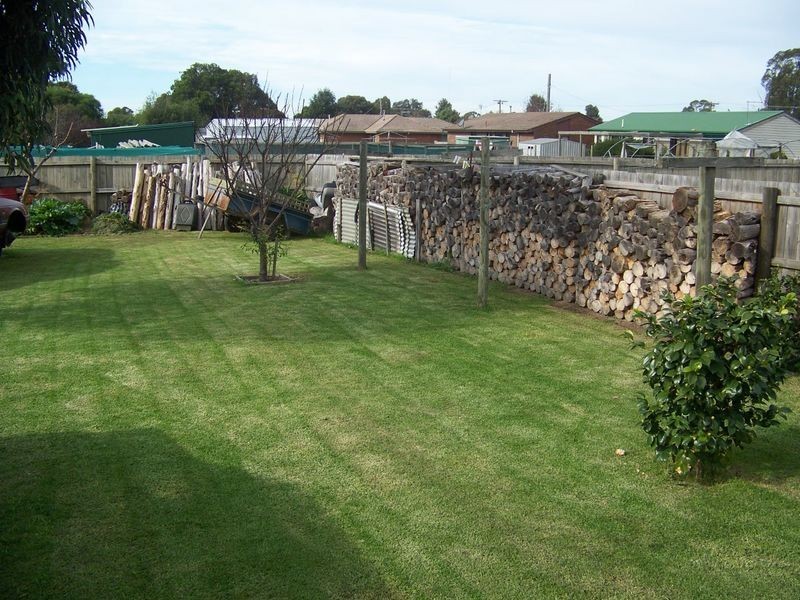 25 Wood Street, Rosedale VIC 3847