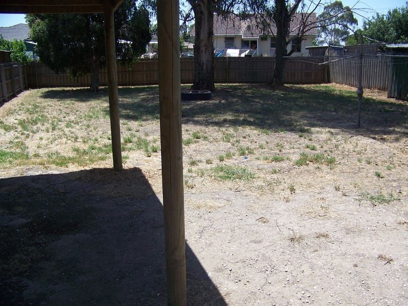 24 Dawson Street, Rosedale VIC 3847