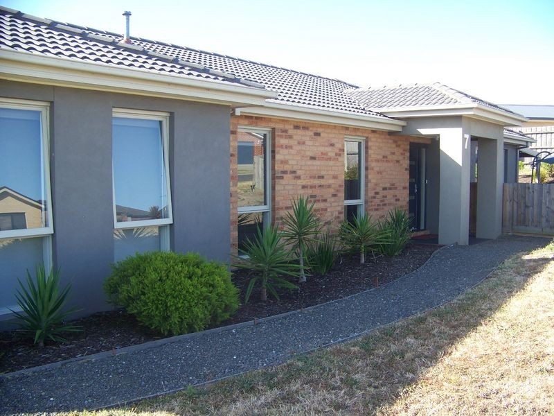 7 Lawn Avenue, Traralgon VIC 3844