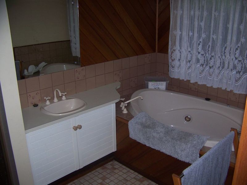 10 Rintoul Court, Rosedale VIC 3847