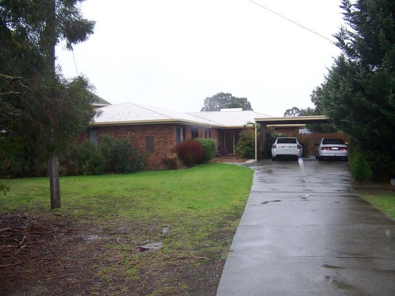 10 Rintoul Court, Rosedale VIC 3847