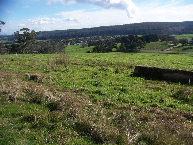 124 Stradbroke Road, Gormandale VIC 3873