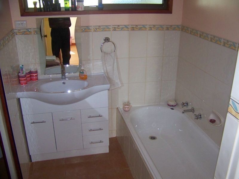 124 Stradbroke Road, Gormandale VIC 3873