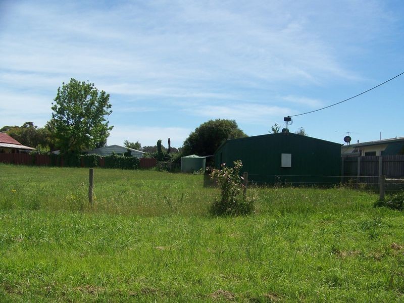 41 – 43 Lyons Street, Rosedale VIC 3847