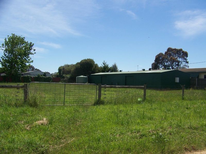 41 – 43 Lyons Street, Rosedale VIC 3847