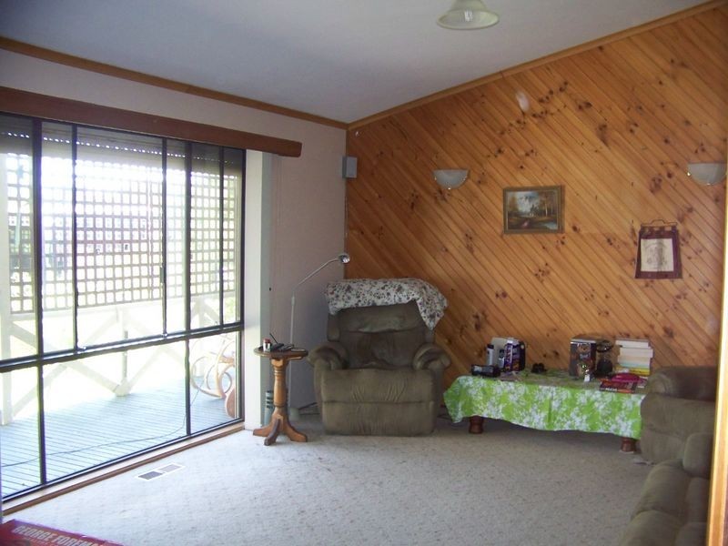 96 – 98 Albert Street, Rosedale VIC 3847