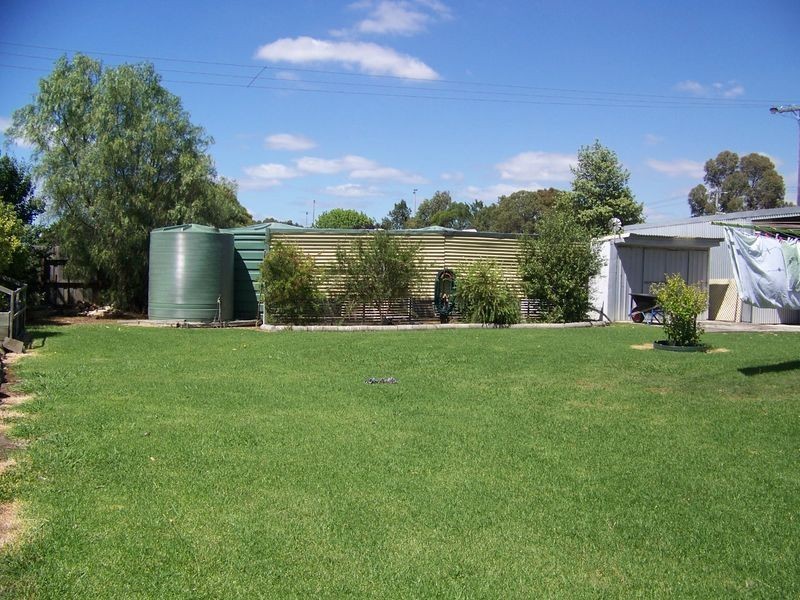 96 – 98 Albert Street, Rosedale VIC 3847