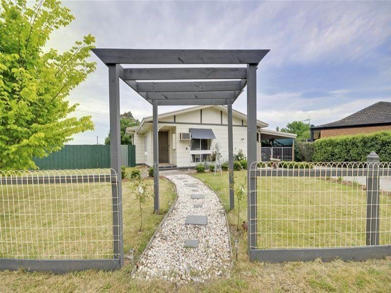 37 Mackay street, Rosedale VIC 3847