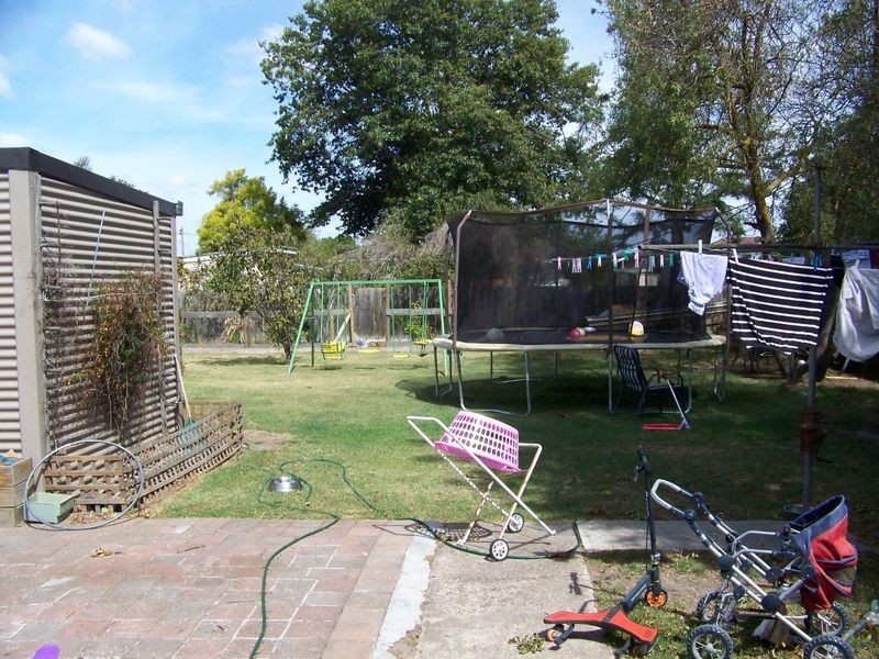 33 Albert Street, Rosedale VIC 3847