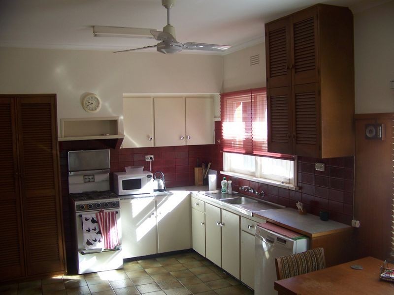 32 – 34 Hood Street, Rosedale VIC 3847