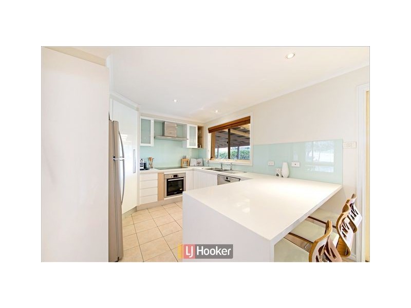 36 Julia Flynn Avenue, Isaacs ACT 2607