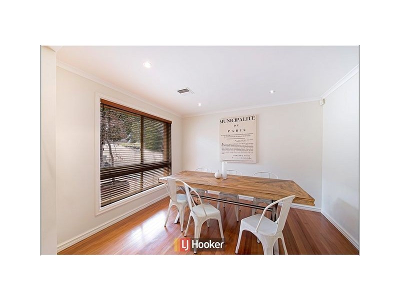 36 Julia Flynn Avenue, Isaacs ACT 2607