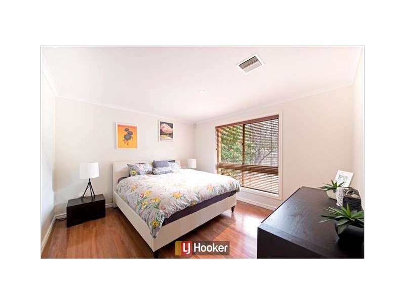 36 Julia Flynn Avenue, Isaacs ACT 2607