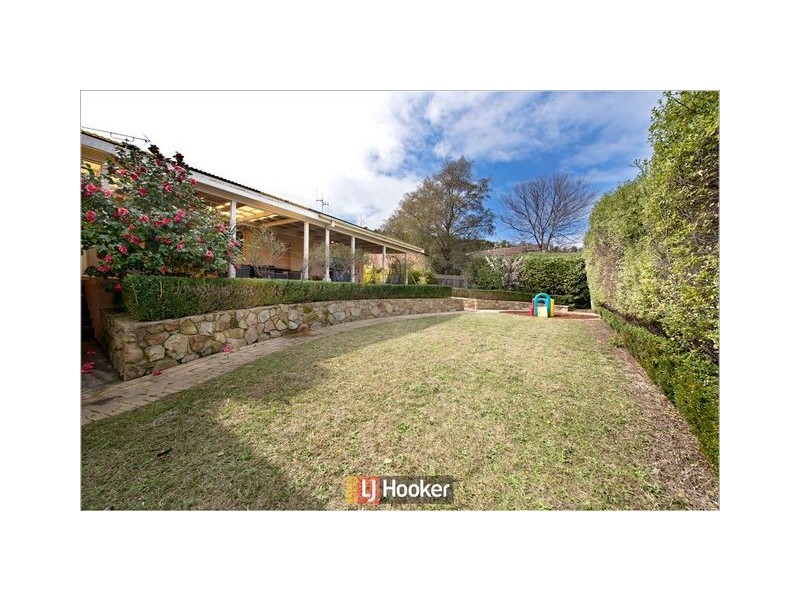 36 Julia Flynn Avenue, Isaacs ACT 2607