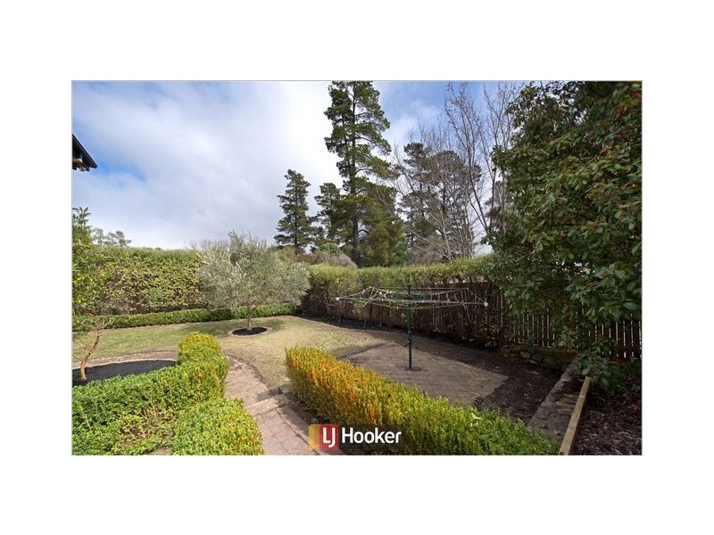 36 Julia Flynn Avenue, Isaacs ACT 2607