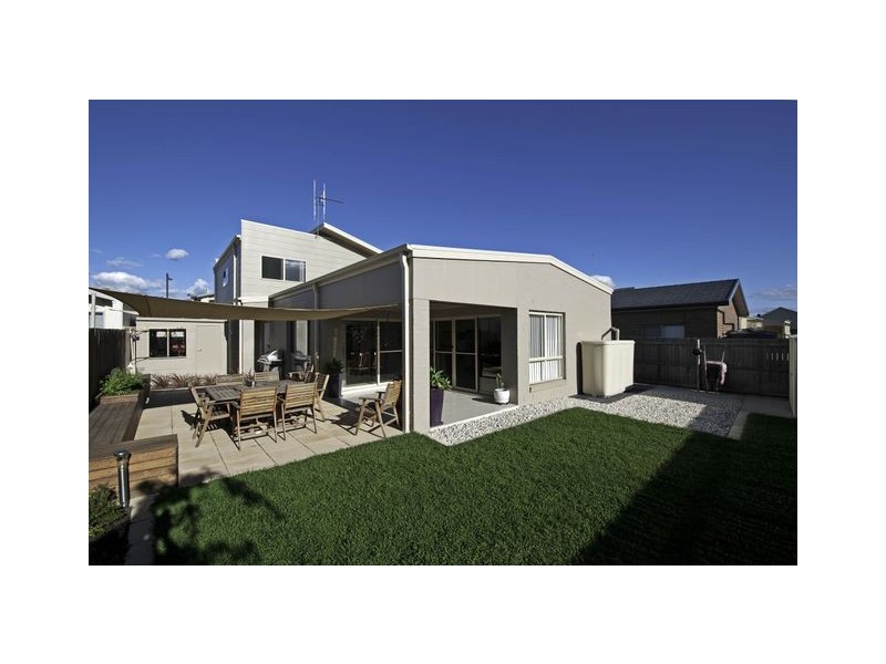 7 Octoman Street, Forde ACT 2914