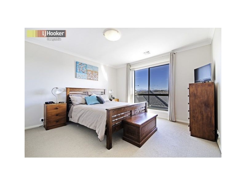 147 Hoskins Street, Franklin ACT 2913