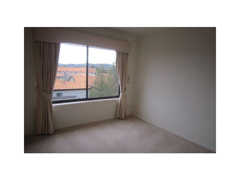 2/25 Chidley Street, Gungahlin ACT 2912
