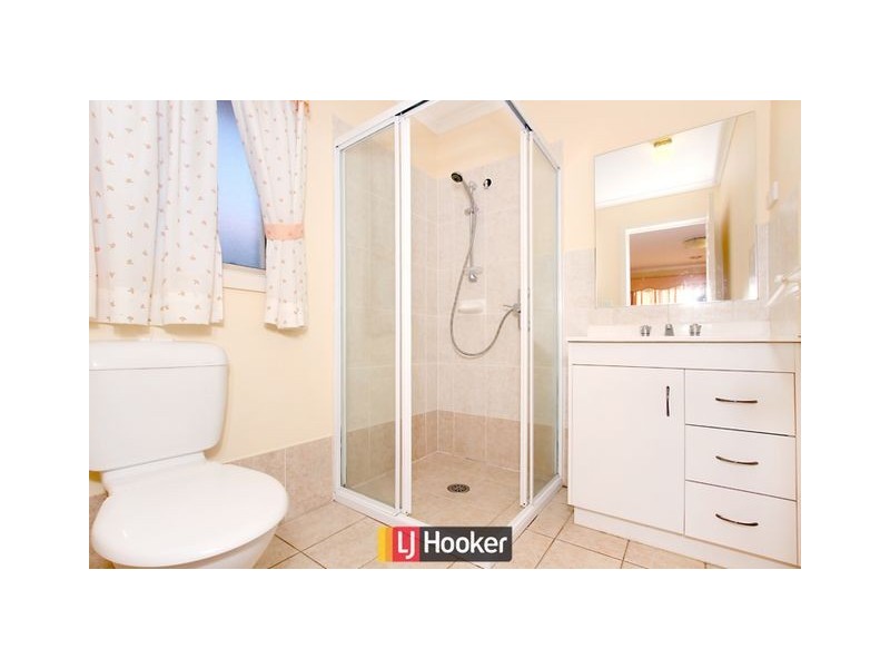 82 The Valley Avenue, Gungahlin ACT 2912