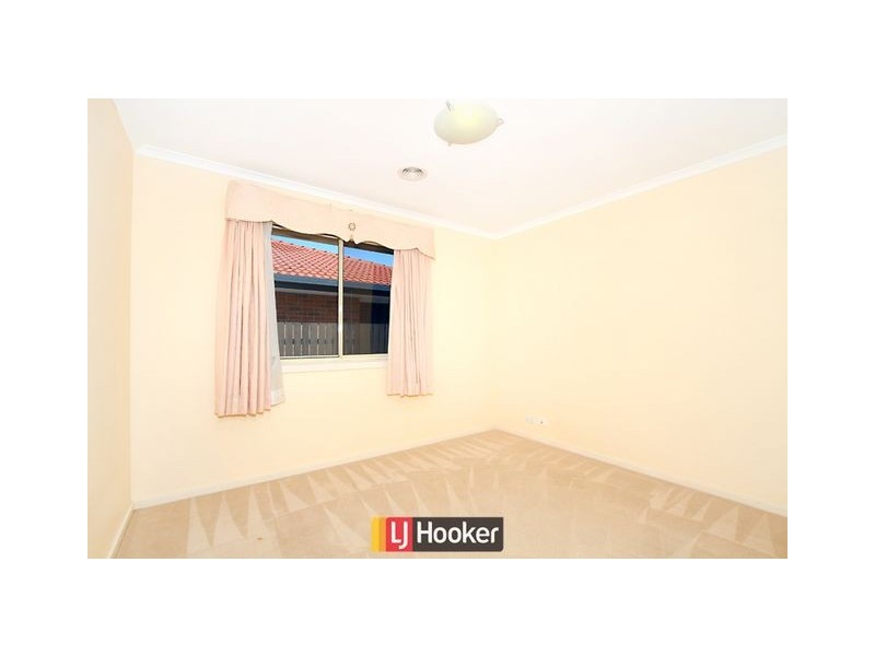 82 The Valley Avenue, Gungahlin ACT 2912