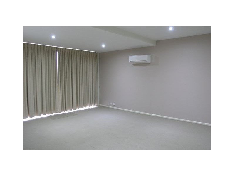 22/1 Drew Street, Greenway ACT 2900