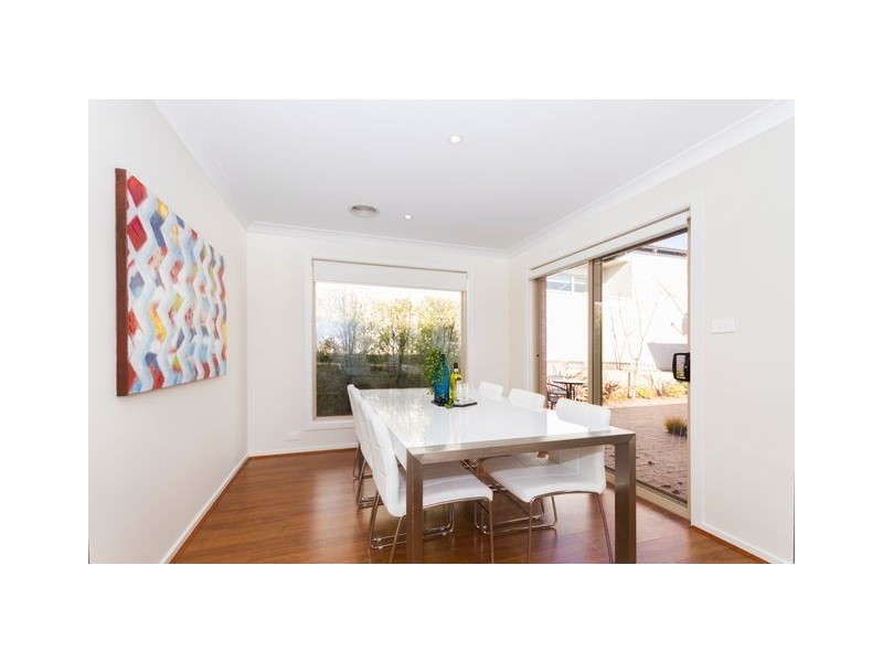 40 Elizabeth Jolley Crescent, Franklin ACT 2913