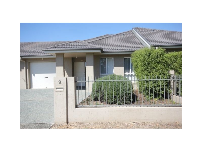 9 Helen Turner Street, Gungahlin ACT 2912