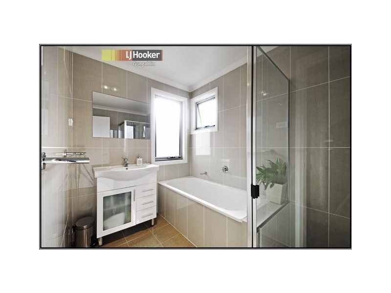 17 Eumarrah Street, Bonner ACT 2914