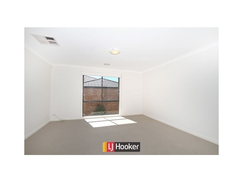 12 Boyer Street, Casey ACT 2913