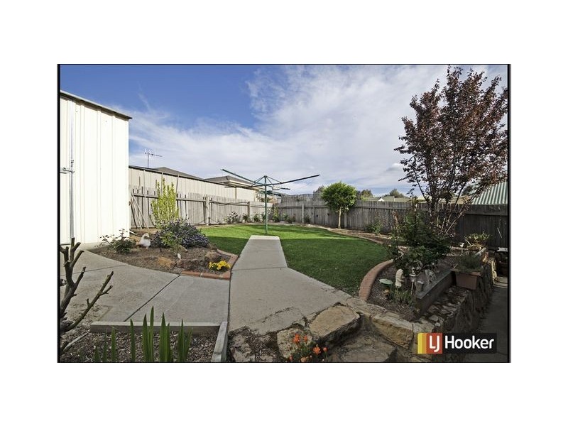 20 Saxby Close, Amaroo ACT 2914