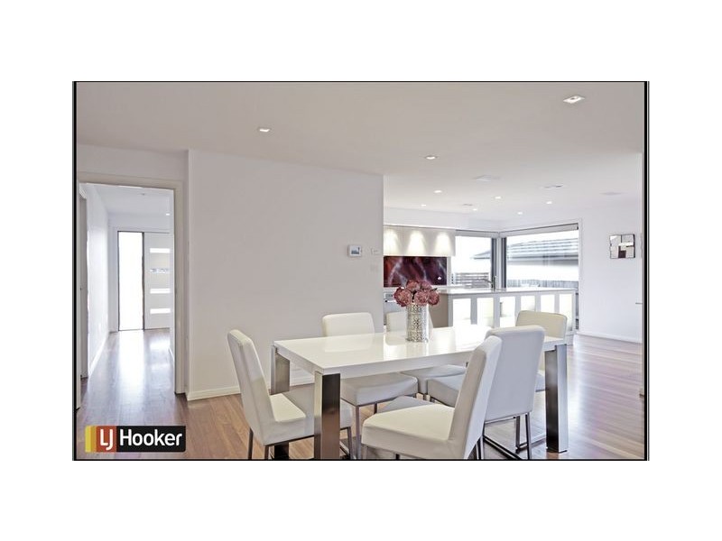 4 Jeannie Gunn Street, Franklin ACT 2913