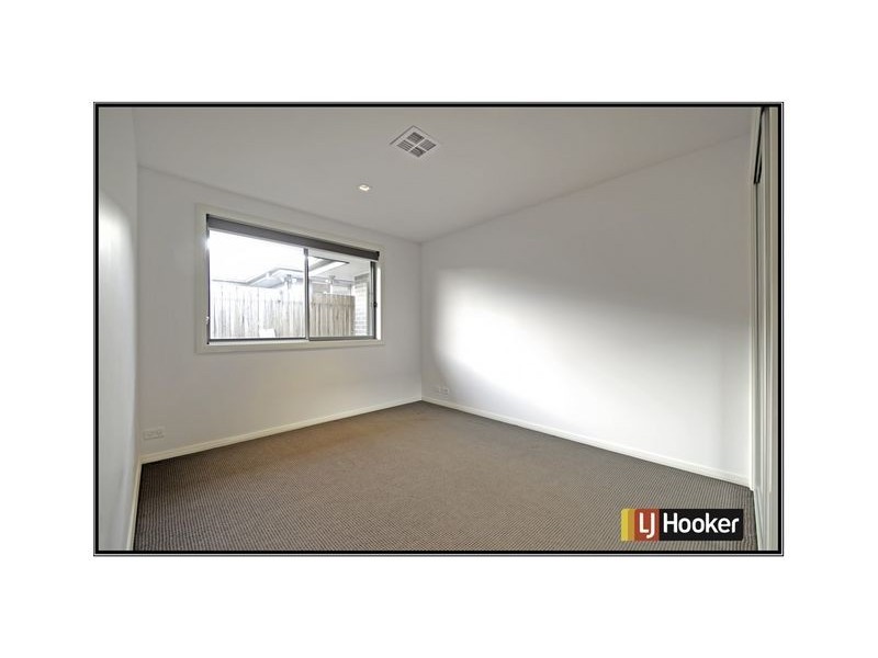 4 Jeannie Gunn Street, Franklin ACT 2913