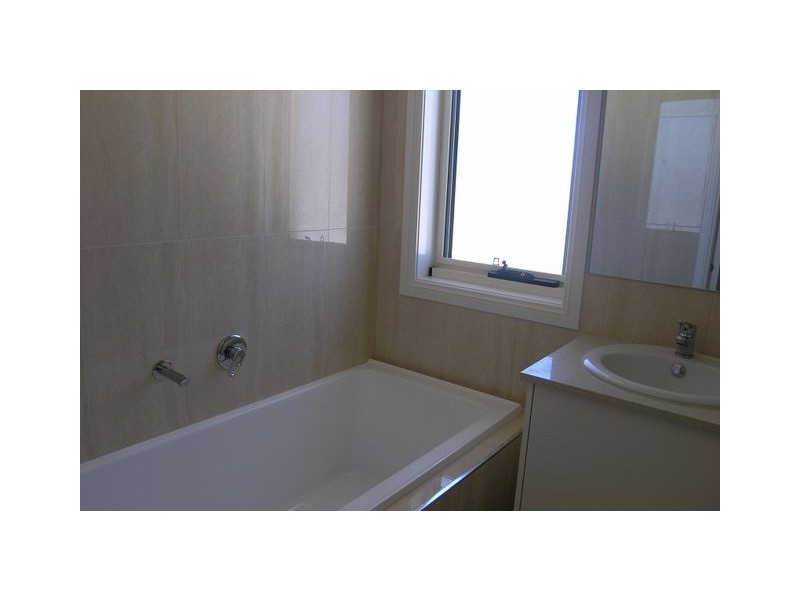 13 Les Edwards Street, Forde ACT 2914