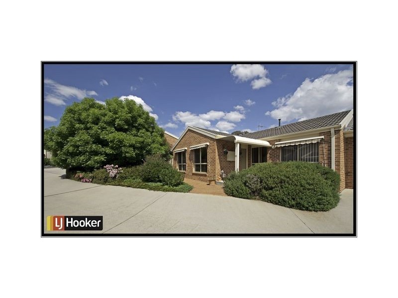 13/2 Lander Crescent, Amaroo ACT 2914