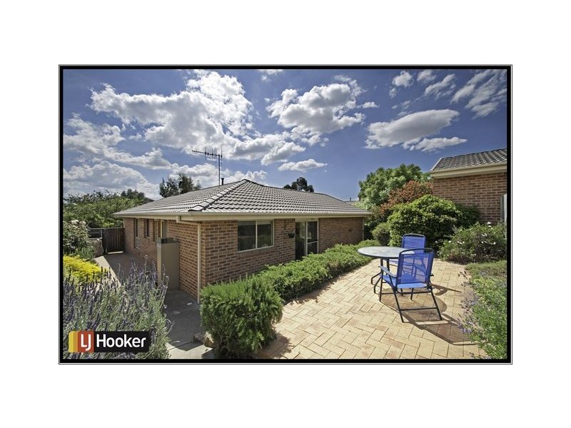 13/2 Lander Crescent, Amaroo ACT 2914