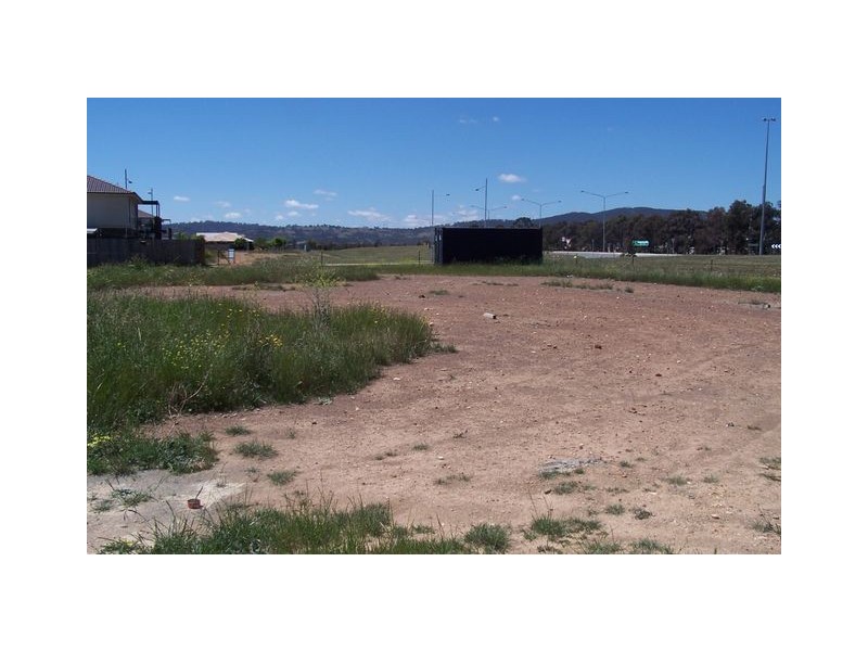 2 Gwen Harwood Lane, Franklin ACT 2913