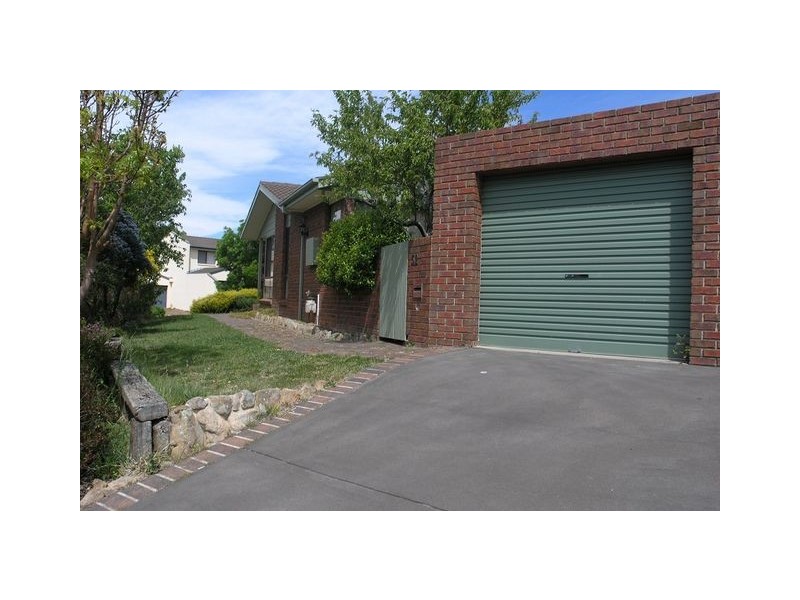 32 Barunga Crescent, Ngunnawal ACT 2913