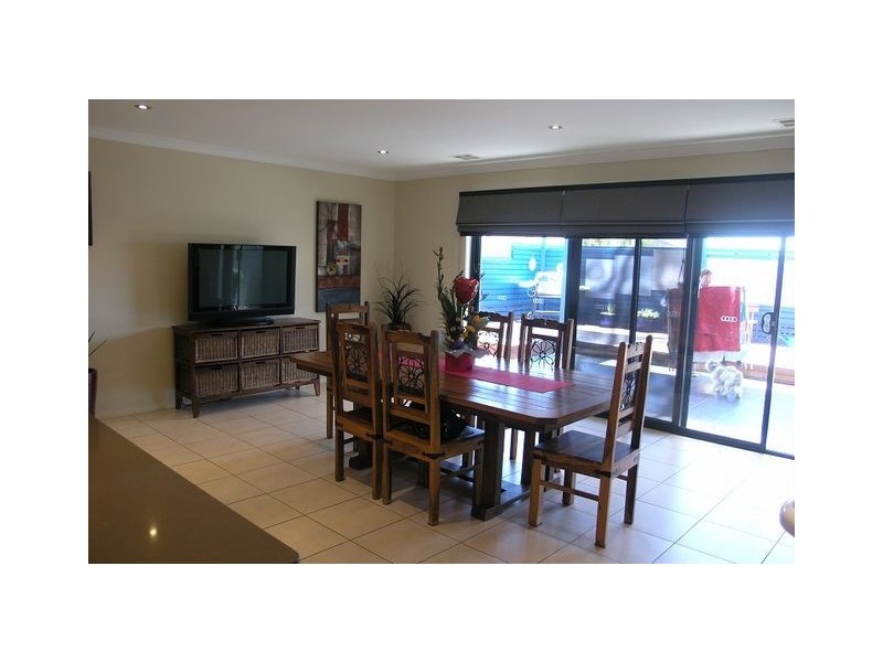 70 Bungle Bungle Crescent, Harrison ACT 2914