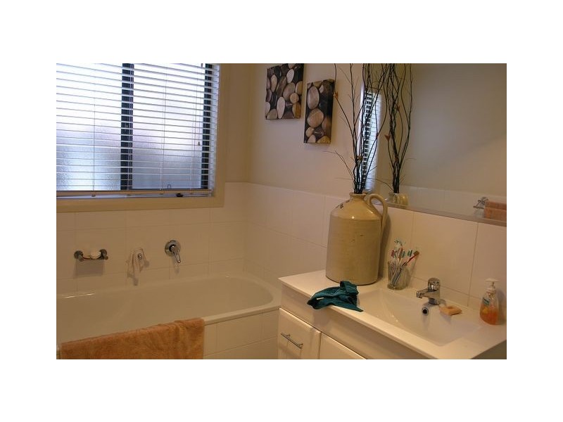 70 Bungle Bungle Crescent, Harrison ACT 2914