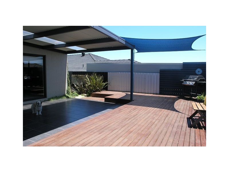 70 Bungle Bungle Crescent, Harrison ACT 2914