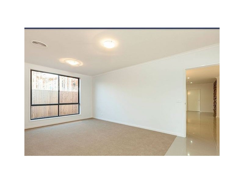 64 Turbayne Street, Forde ACT 2914